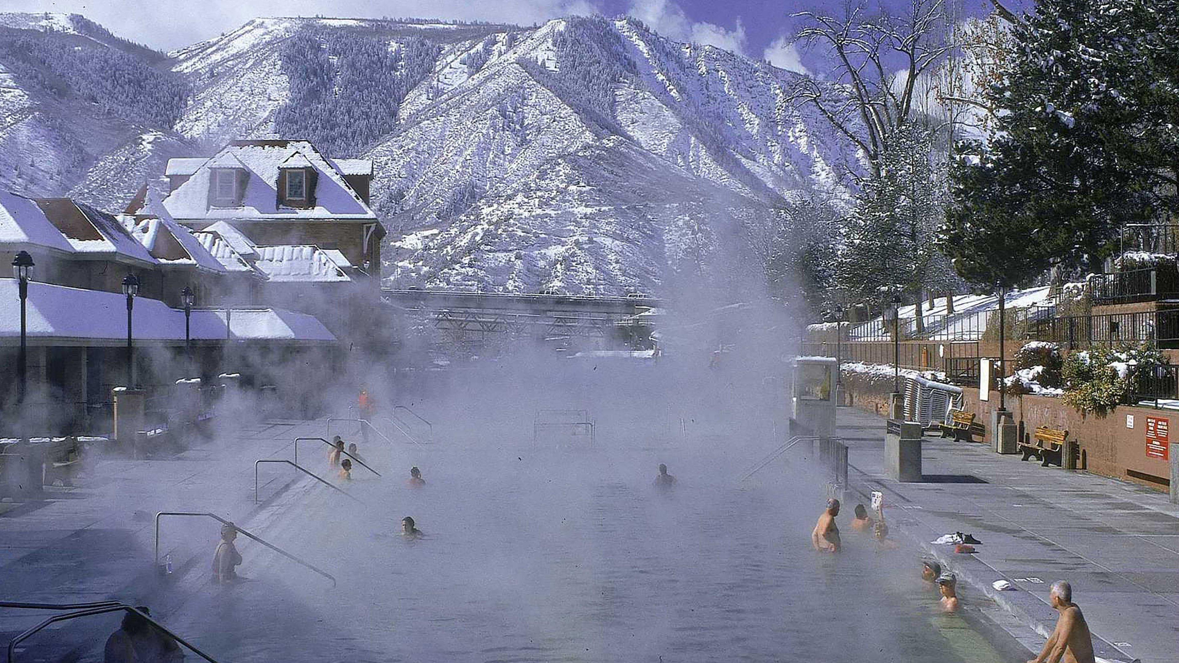 Holiday Inn Express Glenwood Springs Aspen Area Exterior foto